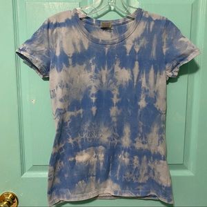 Reverse tie-dye t-shirt